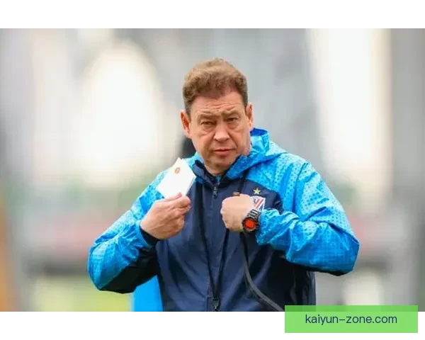 马赫雷斯边路突破状态回暖，持续为球队创造机会